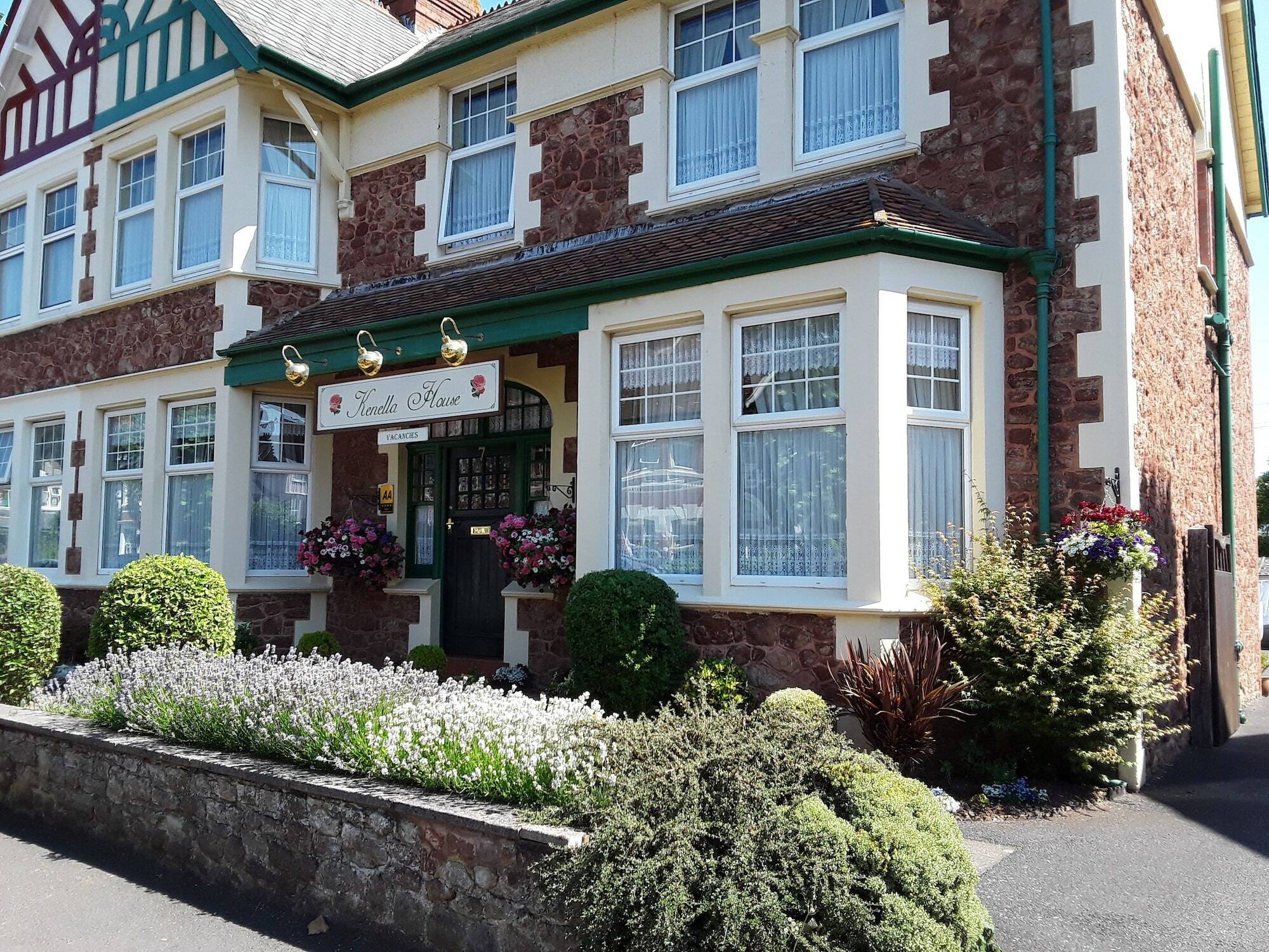 Bed and Breakfast Kenella House Minehead Esterno foto